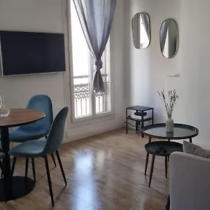 Vieux-port/ 2 Min Du Metro Estrangin Appartement