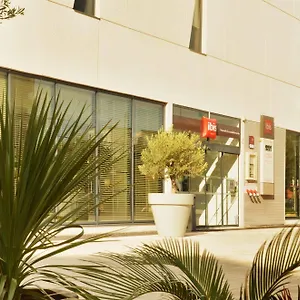 3* Otel Ibis Centre Euromed
