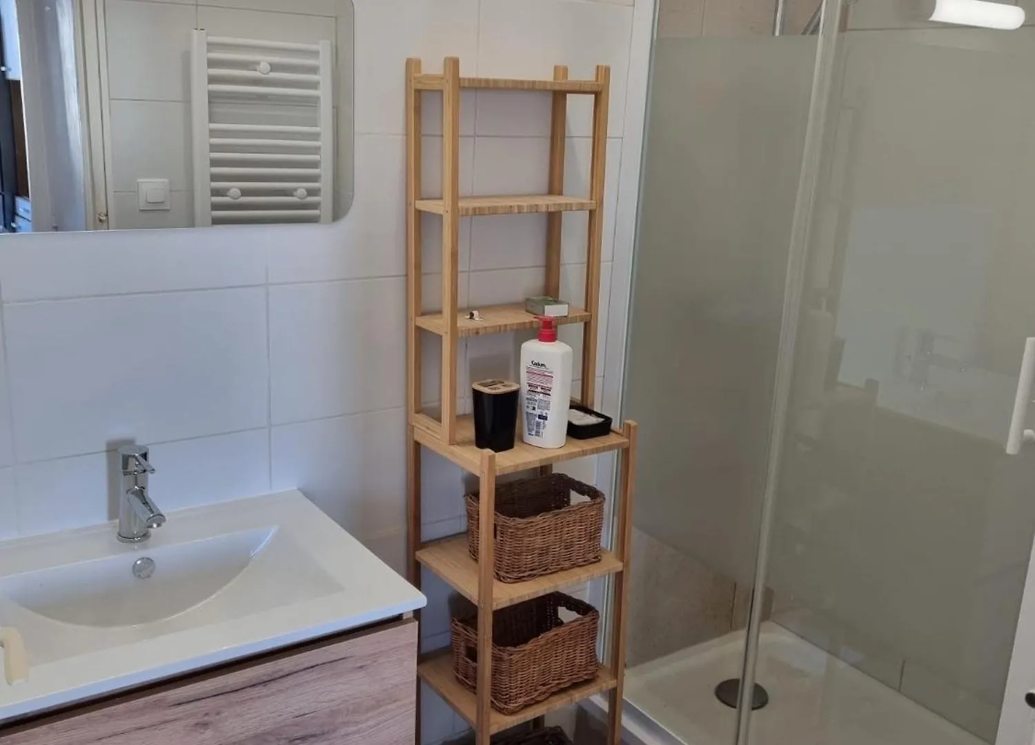 Fully Equipped Apartment With Parking 6 Beds Marseille